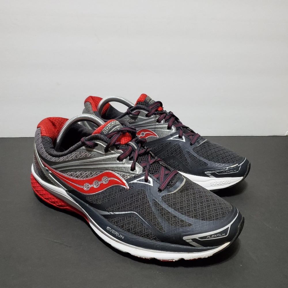 Saucony Ride 9 running shoes size 9.5